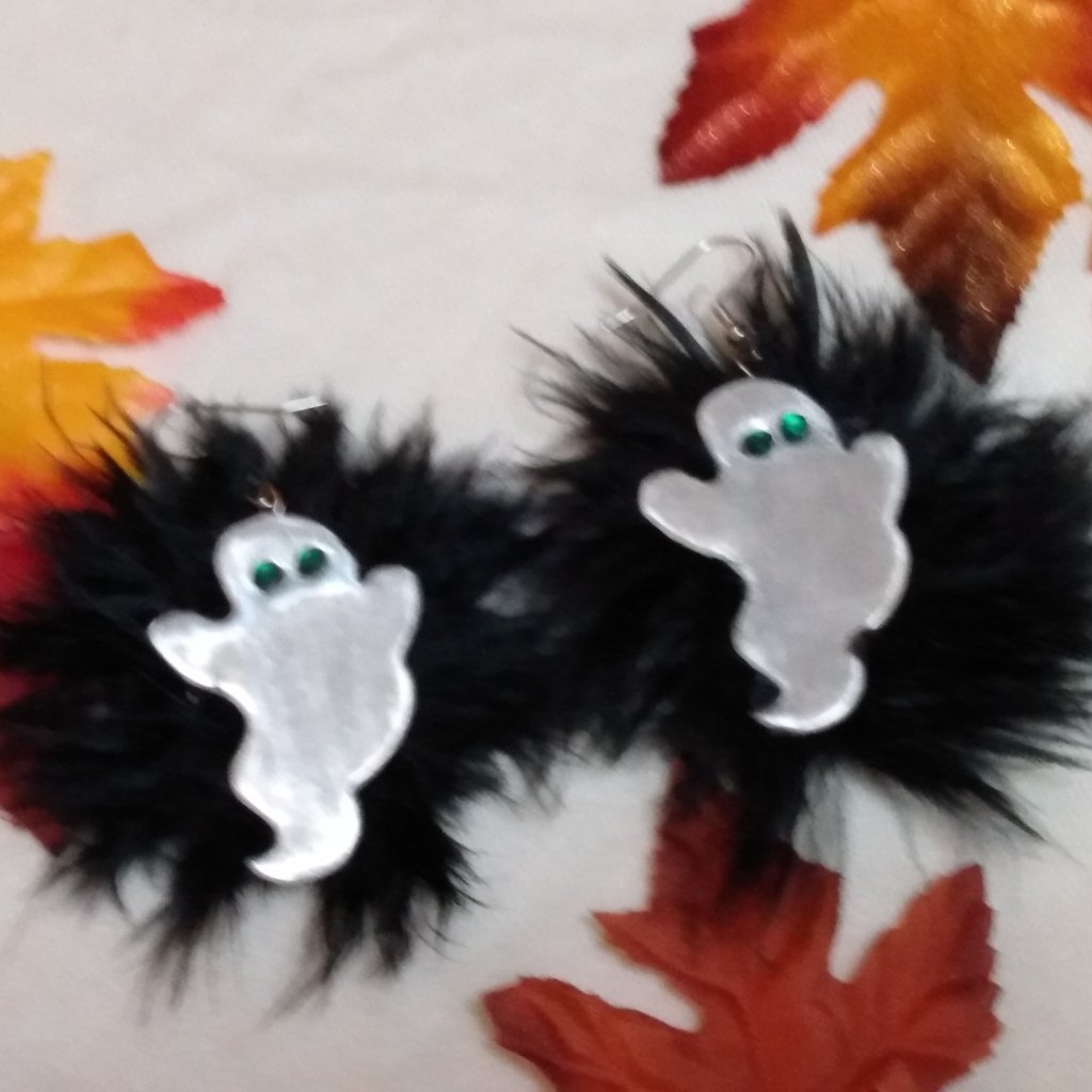 Black Feather Ghost Earrings 5$
